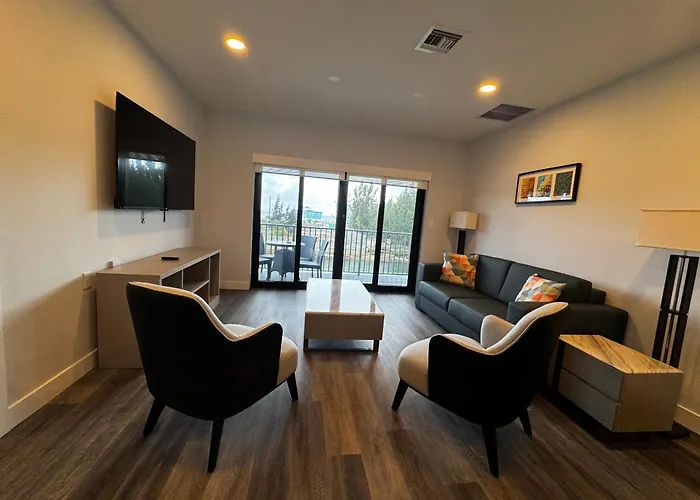 Xquisite Suites